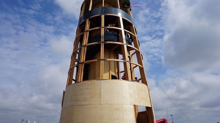 Der Tourismus-Service Fehmarn feiert Richtfest des neuen Aussichtsturms am Yachthafen in Burgtiefe ©TSF