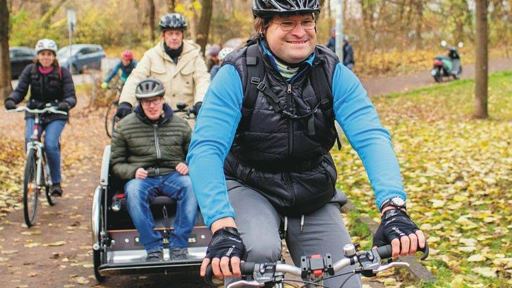 Radler mit und ohne Behinderung