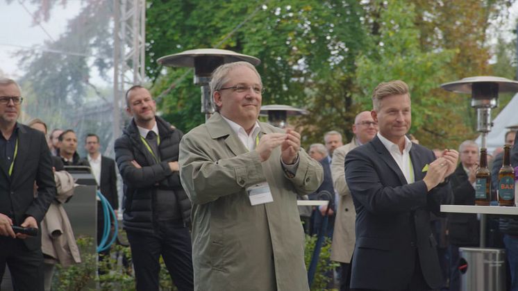 Die BAX-Premiere im Video