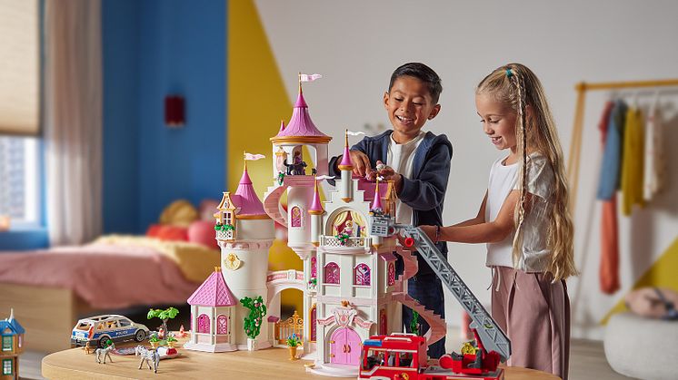Grenzenlose Fantasie: Playmobil präsentiert sich mit neuer Dachmarkenkampagne 2024