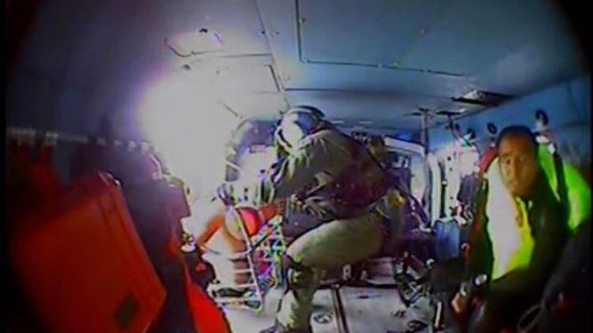 Image - ACR Electronics - USCG footage of the rescue