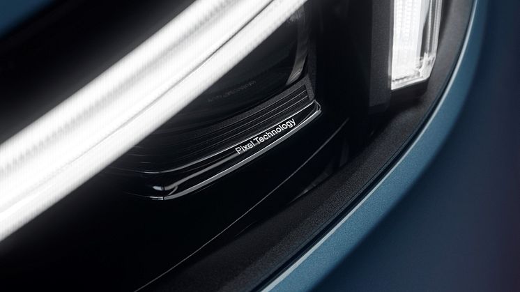 Volvo C40 Recharge Studio.jpg