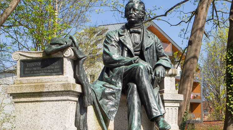 Theodor Fontane Denkmal in Neuruppin