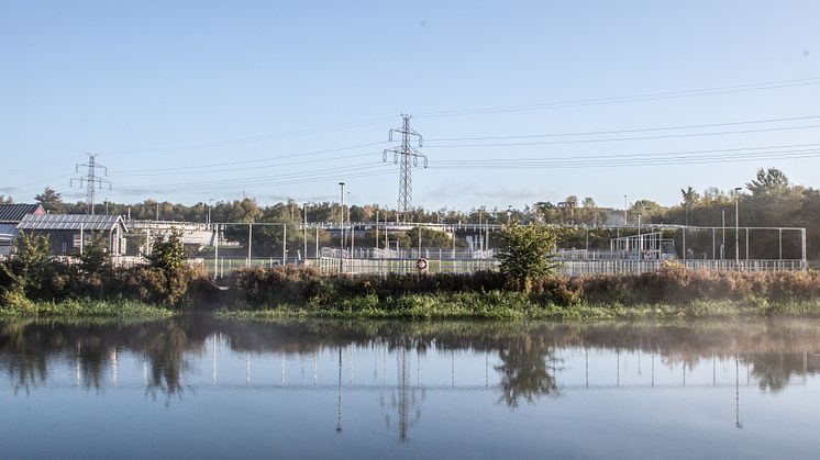 Källby avloppsreningsverk med tillhörande damm