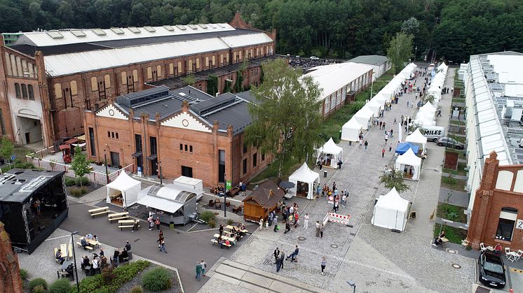 Wie vor zwei Jahren lockt das Netzwerk dahme_innovation Neugierige wieder mit einem umfangreichen Programm zur Innovationsmeile am 29. Juni 2024 nach Wildau. (Bild: Wirtschaftsförderung Dahme-Spreewald / Oli Hein, Zeuthen)