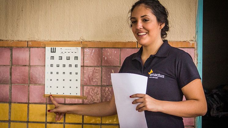 Eutelsat supports the "One Dollar Glasses” project in Brazil