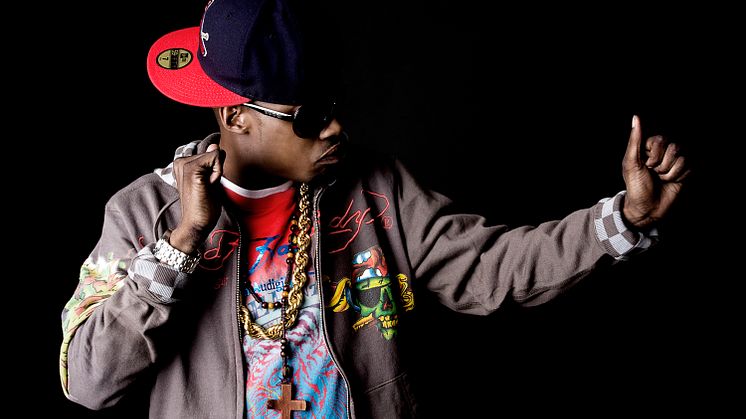 Lazee firar sitt debutalbum med Snoop
