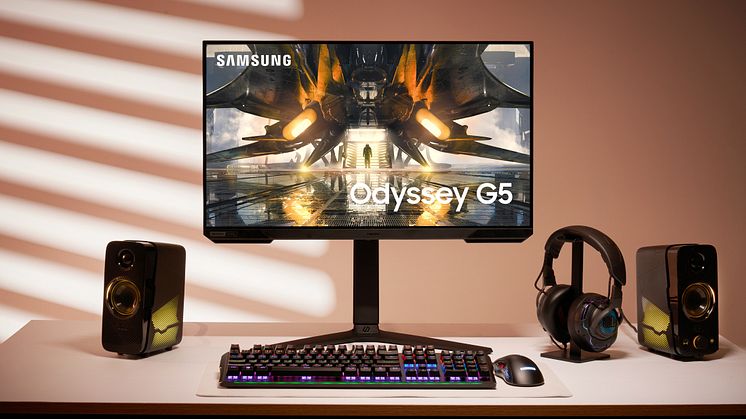 Odyssey G5 Lifestyle.jpg