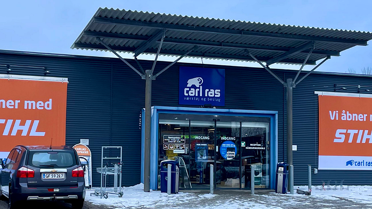 Carl Ras åbner med STIHL