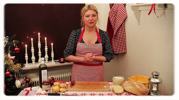 Dubbelpotatisfrestelse med soltorkade tomater - ett grekiskt julbord med Jennie Benjaminsson