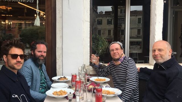 Fornebubanen: Det danske kunstnerkollektivet A kassen konkurrerer om jobben med å utforme kunst til Flytårnet T-banestasjon