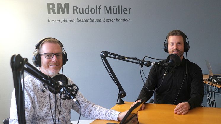 Bei "FeuerTrutz On Air" spricht Chefredakteur André Gesellchen mit führenden Fachexperten über aktuelle Herausforderungen und innovative Lösungen im Brandschutz.