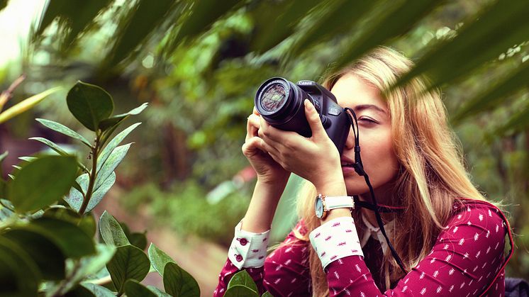 EOS 1300D Lifestyle 1