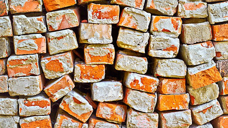 Gjenbruk av gamle materialer er ett av temaene som vi skal diskutere i materialforum. Her gamle murstein.