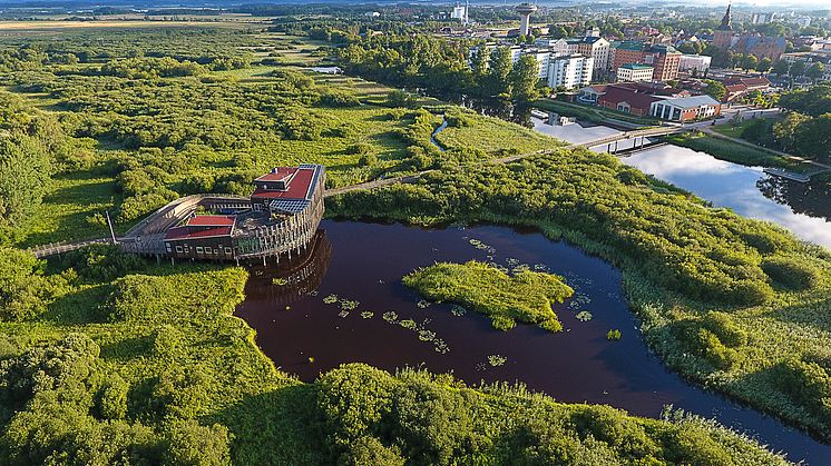 Måndagen 17 maj tar Kristianstads kommun över stafettpinnen i Skånestafetten. Överlämningen sker utomhus i redet på naturum Vattenriket.