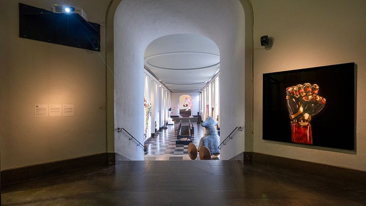 Installationsbild, Bugs & Metamorphosis Glitching Photography_Amalie Smith_Foto Hossei (2).JPG