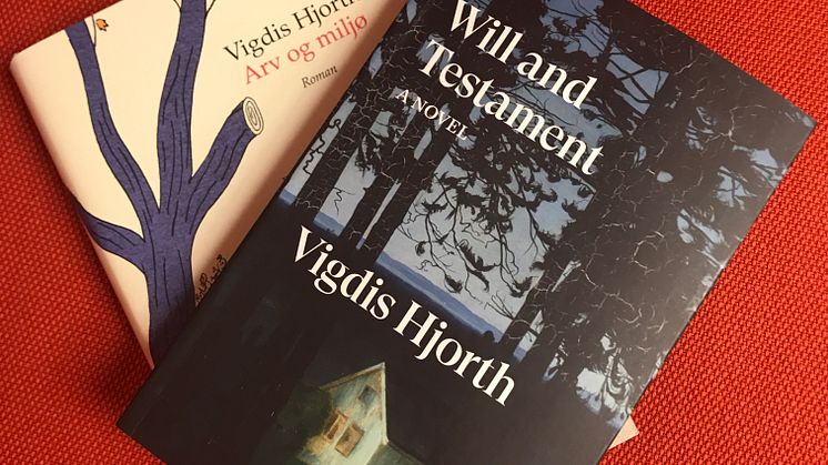Hjorth på engelsk og norsk (Foto: Cappelen Damm)