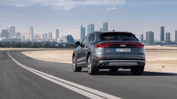 Audi SQ8 TDI (daytonagrå)