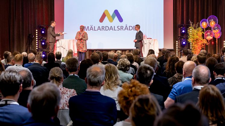 Kristoffer Tamsons och Monica Johansson under Mälartinget 2022 Foto Anders Nilsson Mälardalsrådet