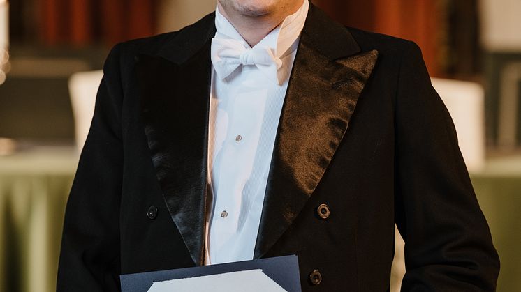 Olov Lund med diplom