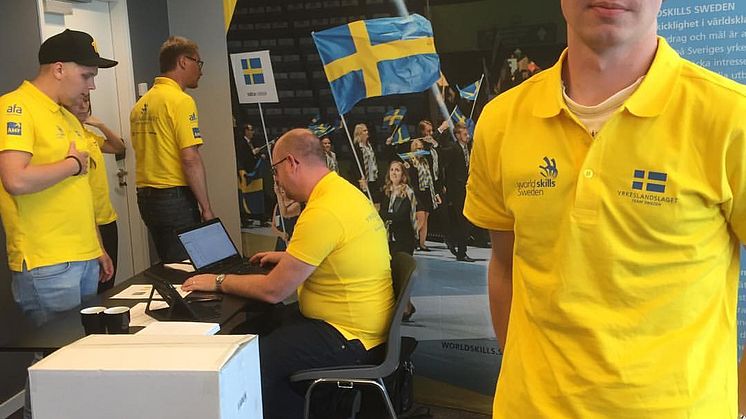 Plåtslagaren Rickard Andersson ska kämpa om medaljerna i EuroSkills (Yrkes-EM).
