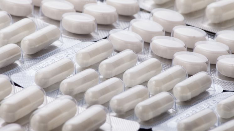 VI MÅ SNU: De siste årene har bruken av antibiotika økt i Norge og internasjonalt - og gitt stadig flere resistente bakterier. FOTO: colourbox.com 