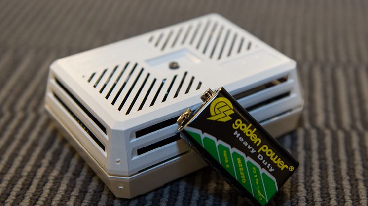 Røykvarsler og nytt batteri.jpg