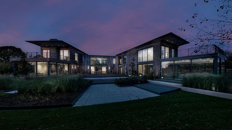 Familienhaus mit Kebony Fassade und außergewöhnlicher Architektur