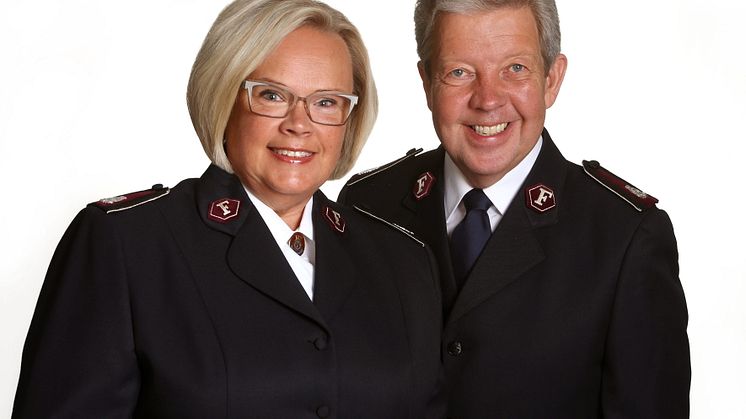 Kommendörerna Eva och Johnny Kleman.