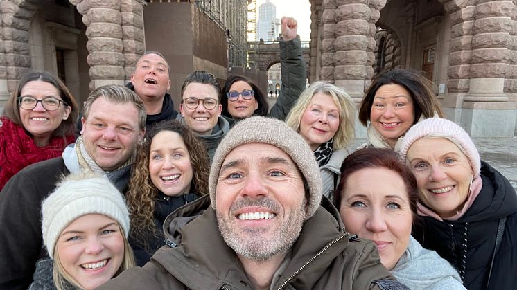 Peter Jöback  Sara Sommerfeld  Sanna Martin  Emelie Löfmark  Patrik Krall  Karin Inde  Mikael Solfors Matilda Westerman  Lisa Nilsson  Agneta Willman  Maria Molin Ljunggren  Åsa Holmgren