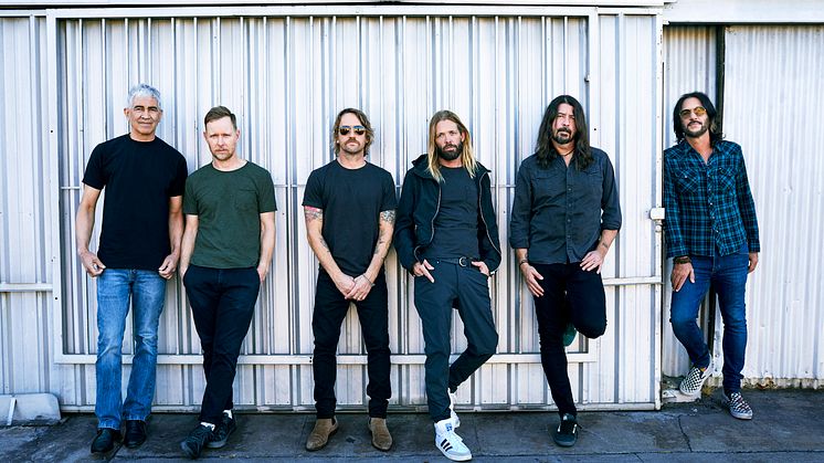 Foo Fighters släpper ”Waiting On A War” från kommande albumet “Medicine At Midnight”