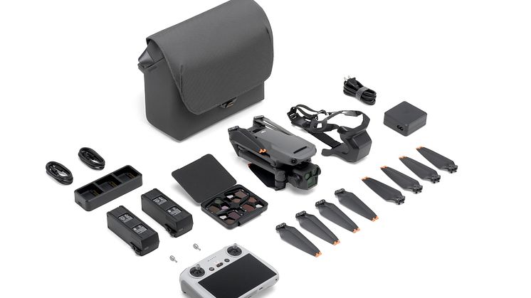 DJI Mavic 3 Pro-DJI RC Fly More Combo