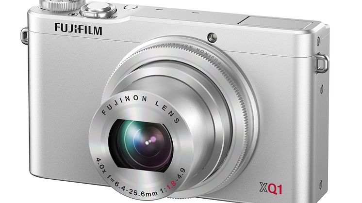FUJIFILM X-Q1 hopea etu zoom