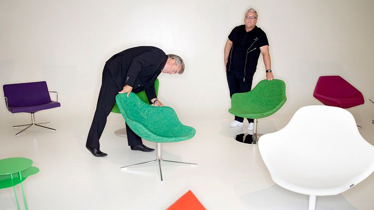 Om vi även framöver ska ha bra designutbildningar och duktiga designers får inte samhället acceptera den här typen av stöld, säger Offeccts designchef Anders Englund (till höger) och företagets VD Kurt Tingdal.