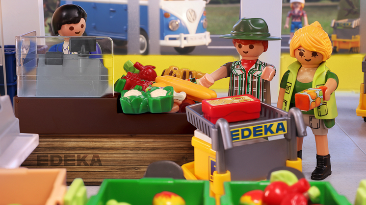 PLAYMOBIL_Edeka, Marktkauf und Netto_Grillabenteuer