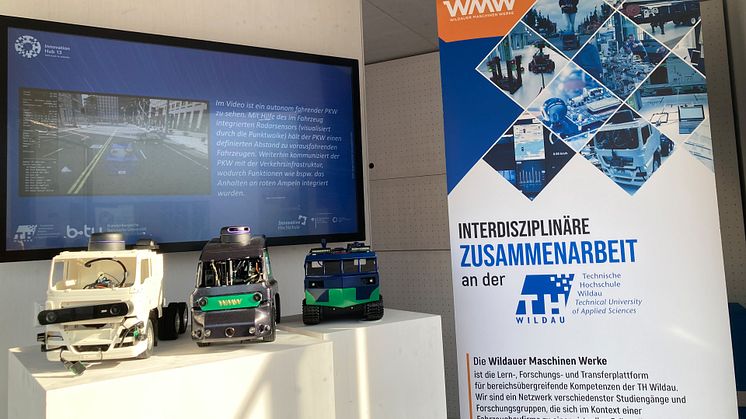 In der ScienceBox, dem Showroom der TH Wildau, können sich Interessierte ab sofort zwei neue Exponate anschauen und über die Projekte informieren. (Bilder: TH Wildau)