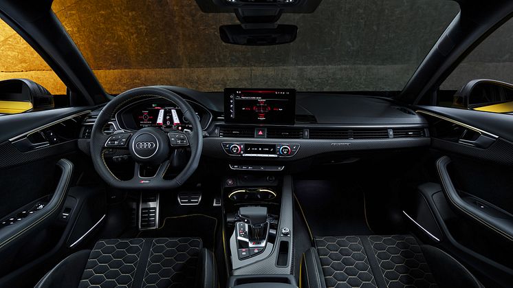 Audi RS 4 Avant edition 25 years - interiør