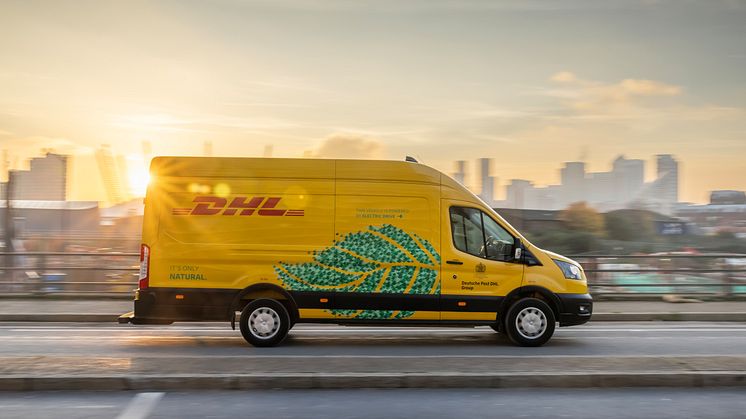 DHL Express Ford E-Transit (9)