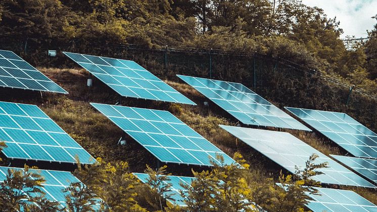 Den nya regeringen presenterar ett förslag om att höja skattereduktionen för installation av solceller