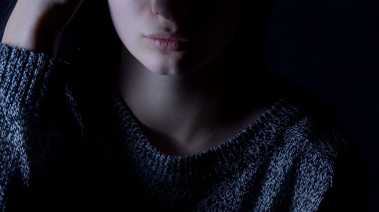 girl-1098610_1920