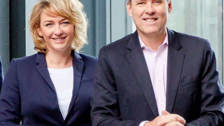 Christin Kohnke (HR DIRECTOR WESTERN EUROPE ENTITY) und Tim Paech (MANAGING DIRECTOR)