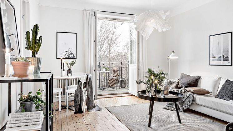 Bostadsrättsmarknaden backade 2 procent under fjolåret