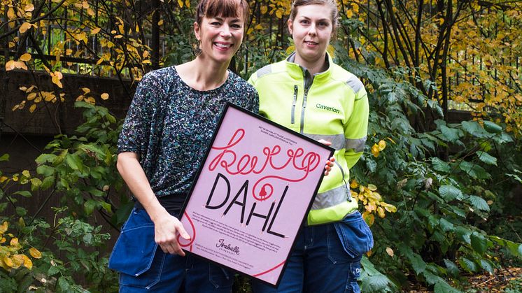 Isabelle McAllister tillsammans med Karolina Dahl som fick 2017 års Isabellestipendiat.