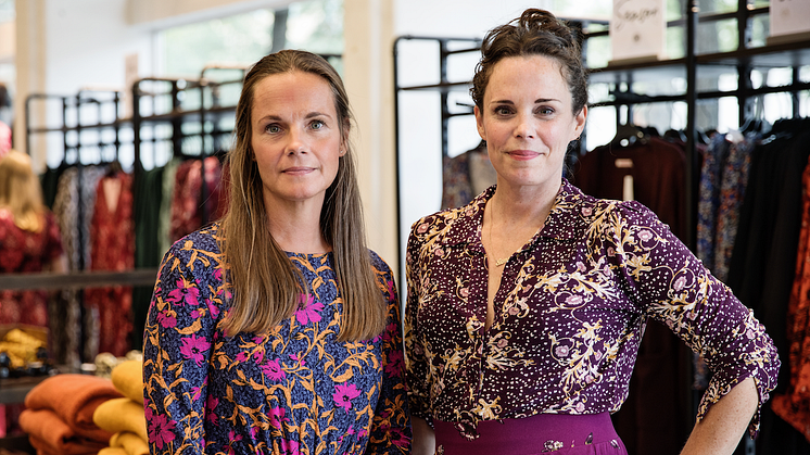 Lena von Segebaden, inköpschef och Helena Leach Squire, kreativ chef