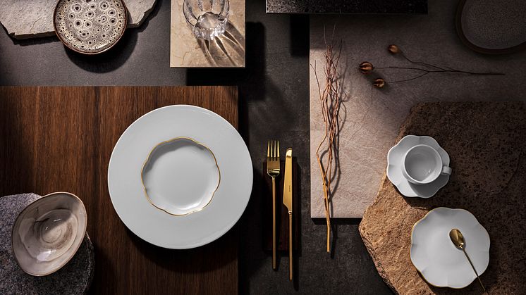 Sonetto: Playing with Levels and a Blend of Materials
