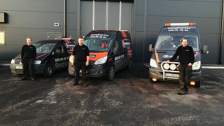 Fr. vä. Hydroscands servicetekniker Jesper Näslund, Henrik Andersson och Tobias Liljeberg. 