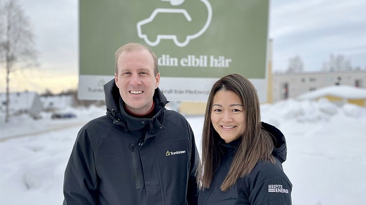 Samuel Bernberg, VD, Trumbäcken, och Maria Blomberg, kundansvarig företagssäljare på PiteEnergi.