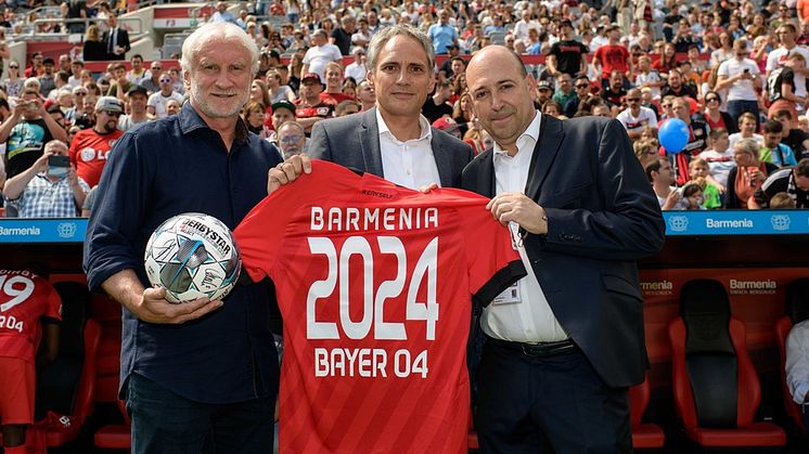 Rudi Völler (Bayer 04 Leverkusen, Frank Lamsfuß (Barmenia), Fernando Carro (Bayer 04 Leverkusen)