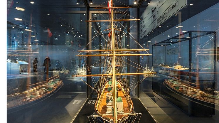 (Foto_Lindhe) Ny udstilling af Museet for Søfarts samling af skibsmodeller. Ved brug af film. lyd og animation kommer gæsterne ikke bare tæt på modellerne, men også med om bord for at opleve skibet indefra. 