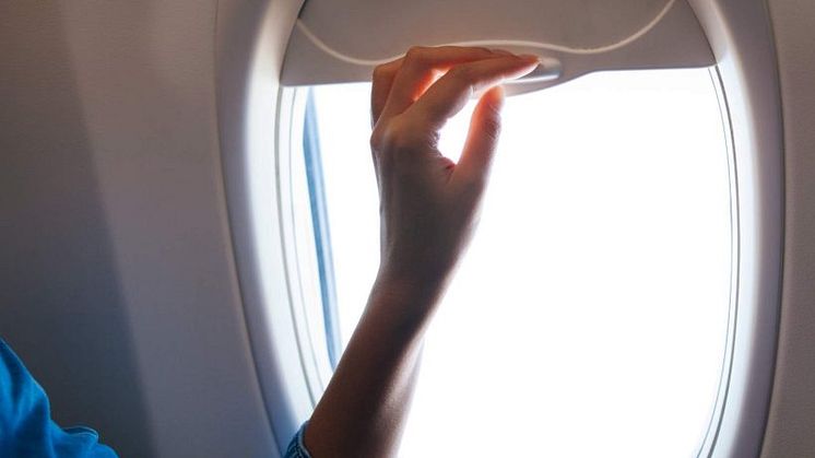 window-shade_gettyimages-857582130-820x656